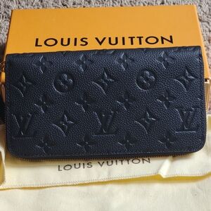 💯NWOT LOUIS VUITTON Monogram Empreinte Zippy Wallet - Black
